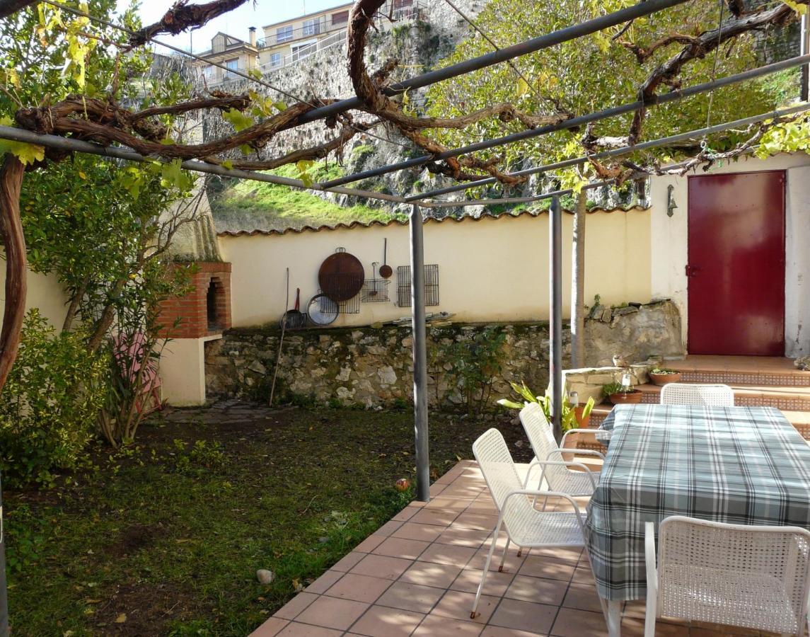 Casa Las Vinas Фуэнтидуэнья Экстерьер фото